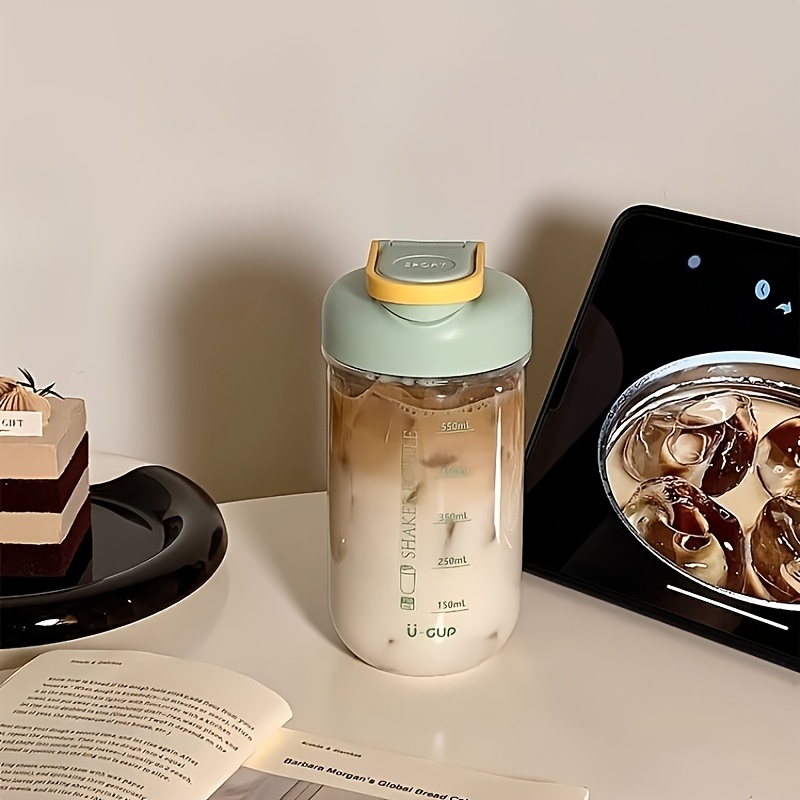Aquatic Gym - Tragbarer Protein-Pulver-Shaker mit Maßeinteilung, Auslaufsichere Sport-Wasserflasche,